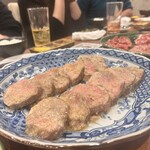 Yakiniku Sutamina En - 牛タン6種盛り合わせ(塩麹)