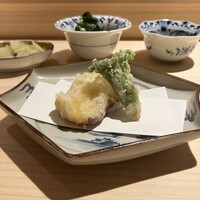 鮨 由う - 