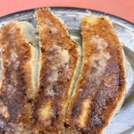 一番 - ☆半餃子　¥２５０　いい焼き具合　ジャストタイミング　旨そうじゃ！　　　　　　　マスターの優しさが伝わってくる！