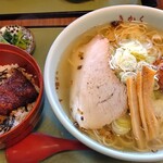 食堂きかく - さばラーメンとミニソースカツ丼のセット