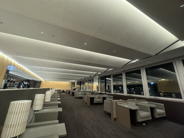 ANAスイートラウンジ 新千歳空港 国内線 (ANA SUITE LOUNGE ANAスイートラウンジ 新千歳空港 国内線 (ANA SUITE LOUNGE