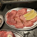 高屋敷肉店 - 