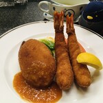 洋食の店　みしな - カニクリームコロッケとエビフライ