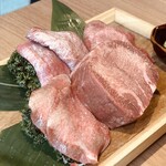 焼肉一心たん助 - 