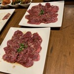 炭火焼肉 からし家 - 