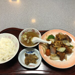 Tonchin Kan - 酢豚定食 1,350円