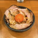 自家製手もみ麺 鈴ノ木 - 限定のローストポーク丼450円