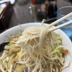 大東飯店 - 麺リフト