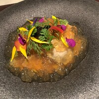 Lien - 淡路島産 新玉ねぎのムースと魚介のマリネ