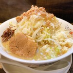 京町にヤドカリました。 - ガッツリ食べたい時は大ぶたラーメン。(ニンニク少なめ,アブラ多め,野菜増し,カラメなし)