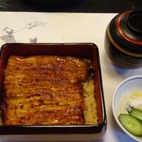 鰻割烹 伊豆栄 本店 - うな重（竹）