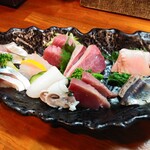 魚虎千両 - お造り盛り合わせ1,800円～×2人前