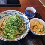 丸亀製麺 - ぶっかけ冷うどん並（税込390円）