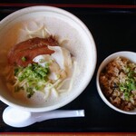 島とうふ 春おばぁ食堂 - 