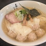 Shina Soba Komuro - ワンタン麺塩