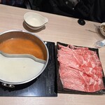 牛しゃぶ牛すき食べ放題 但馬屋 - 