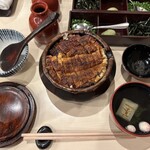 あつた蓬莱軒 本店 - 