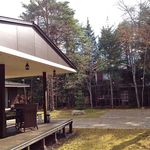 フォリオリーナ・デッラ・ポルタ・フォルトゥーナ - 前日は雹が降った軽井沢の最高気温は4.1度。
      すっかりと冬の気配が忍び寄っていました。。。