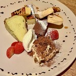 Trattoria DUE - ドルチェ盛り合わせ