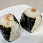 おにぎり本舗 - しゃけ、たらこ
