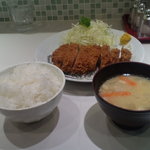 丸山吉平 - ロースカツ定食（１０００円）
