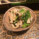 タイニーカフェ - 春菊としめじのお浸し