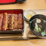 Unagi Semmon Tenai Kawa - 一尾半 関西風と関東風の食べ比べ