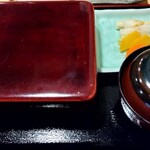 Kawamasu - 鰻重(4400円)