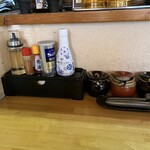 とんこつらーめん 黒竜 - 卓上調味料