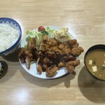 まるみや食堂 - 料理写真:
