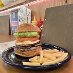 CANNONBALL DINER - 自家製ベーコンエッグバーガー