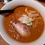 札幌味噌麺 優 - いい色合い。。