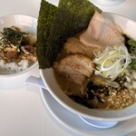 鶏白湯らーめん CAROL - 