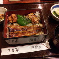 ぎんざ 神田川 - うなきじ重 1,950円