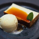 炭と伊 to-re - イタリアンプリンのデザート