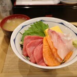 Kaisen Shokudou Dondake - 選べる３色丼