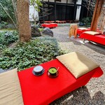 寺カフェ 茶庭 - 外の景色も一緒に