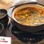 ベイクオーレ - キムチ鍋