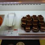 ベイクオーレ - 生チョコ、ティラミス