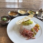 シャンディ ニヴァース カフェ - 3種のカレープレート