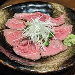 Sute-Ki Izakaya Sambyaku Bi-Wan - 牛肉のたたき