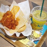 bb.q OLIVE CHICKEN cafe - 2024年2月