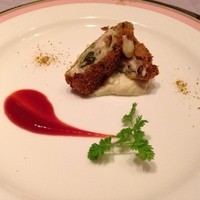 キュニエット - かきの香草パン粉揚げ 卵のソース