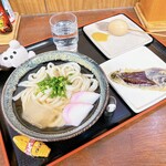 つばめ - 料理写真:うどんは出来上がってから
席まで届けてくれますよ☆