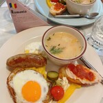 WORLD BREAKFAST ALLDAY - 