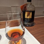 レスプリシナノ - 長居した勢いで完全にデザートもコーヒーも頂いた後に、ヴァン・キュイを追加注文