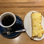 空乃珈琲 - ブレンド珈琲+卵トースト。480円