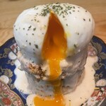 Bisu Jirou - 半熟卵のポテトサラダ
