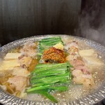 Bisu Jirou - 黒毛和牛炙りもつ鍋　～台湾～