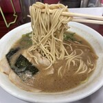 魁龍 - とんこつラーメン800円